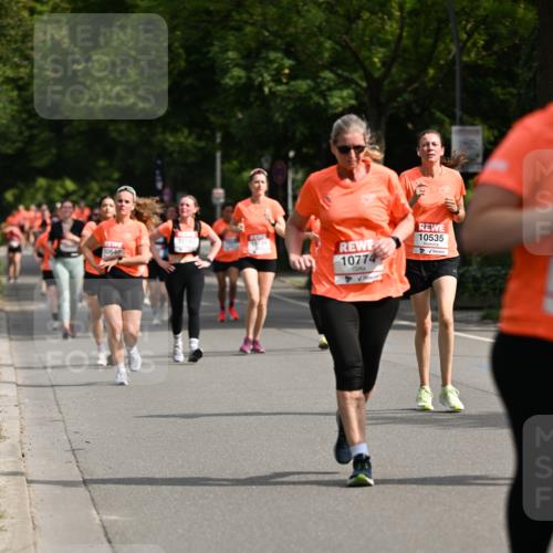 15.06.2025 - REWE Women's Run Dr. Thomas Lammeyer http://msf.ph/oto/7959141 15.06.2025 09:48:47 Laufen 10535, 10774 meine-sportfotos.de