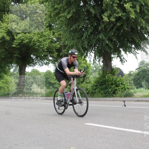 15.06.2025 - 7 Türme Triathlon Yannick Fuchs http://msf.ph/oto/7959160 15.06.2025 11:26:36 Radfahren  meine-sportfotos.de