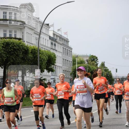 15.06.2025 - REWE Women's Run Jannik Wohlers http://msf.ph/oto/7959182 15.06.2025 09:44:46 Laufen 5596, 5637, 5521, 625, 5226, 4, 5189, 5653, 558 meine-sportfotos.de
