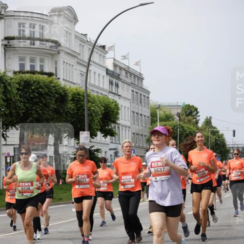 15.06.2025 - REWE Women's Run Jannik Wohlers http://msf.ph/oto/7959188 15.06.2025 09:44:46 Laufen 5637, 5521, 5226, 5596, 5224, 525, 5189, 5653 meine-sportfotos.de