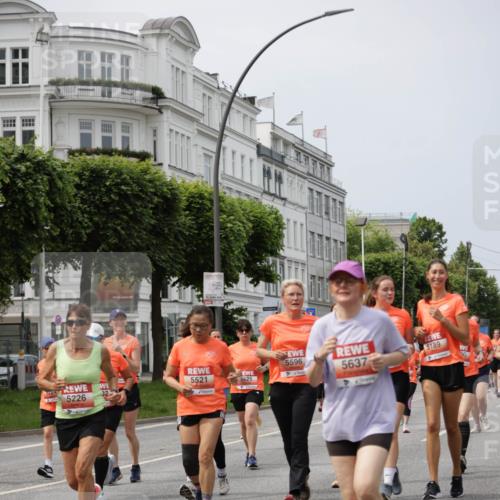 15.06.2025 - REWE Women's Run Jannik Wohlers http://msf.ph/oto/7959202 15.06.2025 09:44:46 Laufen 5521, 5596, 5625, 5226, 02, 5637, 5189, 50 meine-sportfotos.de