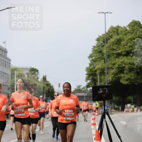 15.06.2025 - REWE Women's Run Jannik Wohlers http://msf.ph/oto/7959238 15.06.2025 09:44:47 Laufen 5189, 5584 meine-sportfotos.de