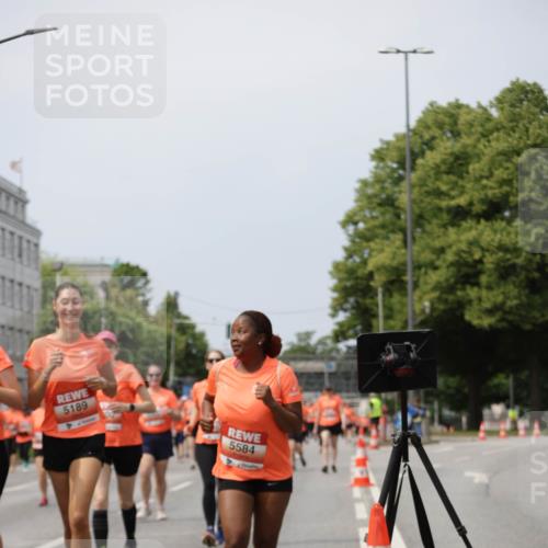 15.06.2025 - REWE Women's Run Jannik Wohlers http://msf.ph/oto/7959245 15.06.2025 09:44:47 Laufen 11117, 5189, 5584 meine-sportfotos.de