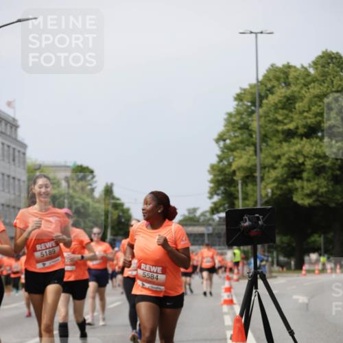 15.06.2025 - REWE Women's Run Jannik Wohlers http://msf.ph/oto/7959251 15.06.2025 09:44:47 Laufen 5189, 5584 meine-sportfotos.de