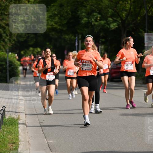 15.06.2025 - REWE Women's Run Dr. Thomas Lammeyer http://msf.ph/oto/7959253 15.06.2025 09:48:50 Laufen 10640, 10734, 10133, 10 meine-sportfotos.de