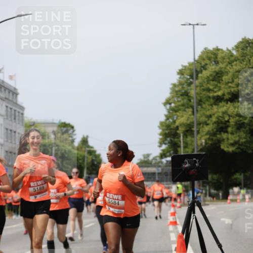 15.06.2025 - REWE Women's Run Jannik Wohlers http://msf.ph/oto/7959255 15.06.2025 09:44:47 Laufen 5189, 5584 meine-sportfotos.de