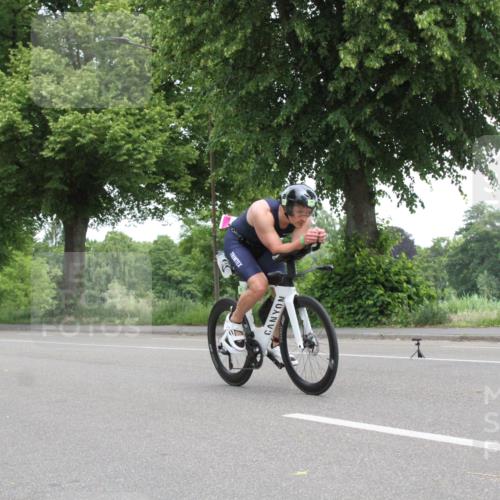 15.06.2025 - 7 Türme Triathlon Yannick Fuchs http://msf.ph/oto/7959260 15.06.2025 11:30:44 Radfahren  meine-sportfotos.de