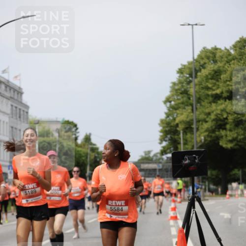 15.06.2025 - REWE Women's Run Jannik Wohlers http://msf.ph/oto/7959270 15.06.2025 09:44:48 Laufen 5189, 6200, 5584 meine-sportfotos.de