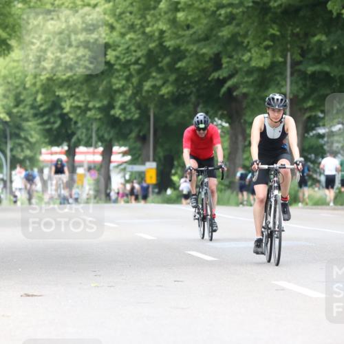 15.06.2025 - 7 Türme Triathlon Yannick Fuchs http://msf.ph/oto/7959286 15.06.2025 13:47:33 Radfahren 553, 809 meine-sportfotos.de