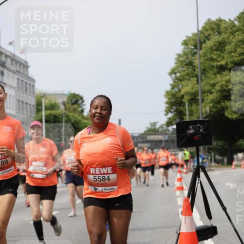 15.06.2025 - REWE Women's Run Jannik Wohlers http://msf.ph/oto/7959288 15.06.2025 09:44:48 Laufen 89, 5200, 5584 meine-sportfotos.de