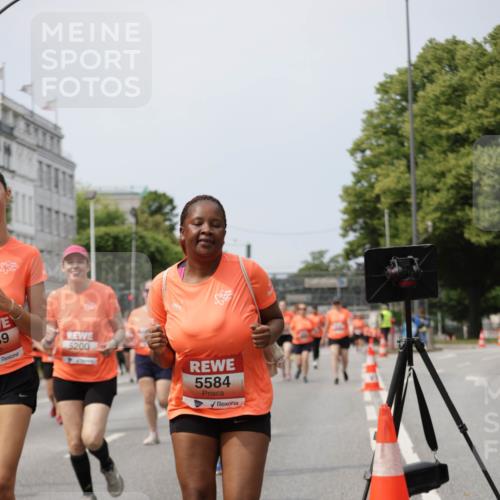 15.06.2025 - REWE Women's Run Jannik Wohlers http://msf.ph/oto/7959292 15.06.2025 09:44:48 Laufen 39, 5200, 5584 meine-sportfotos.de