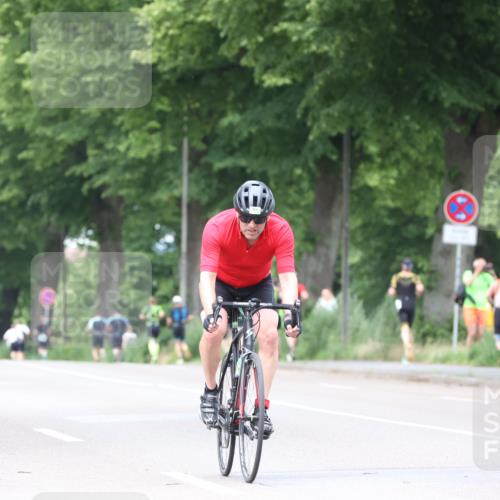 15.06.2025 - 7 Türme Triathlon Yannick Fuchs http://msf.ph/oto/7959314 15.06.2025 13:47:35 Radfahren 553, 809, 1026 meine-sportfotos.de