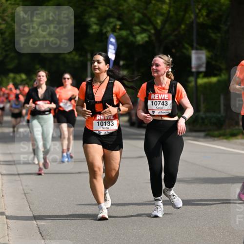 15.06.2025 - REWE Women's Run Dr. Thomas Lammeyer http://msf.ph/oto/7959320 15.06.2025 09:48:53 Laufen 10133, 10743 meine-sportfotos.de