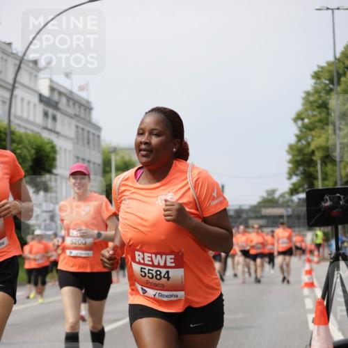 15.06.2025 - REWE Women's Run Jannik Wohlers http://msf.ph/oto/7959325 15.06.2025 09:44:49 Laufen 5200, 5584 meine-sportfotos.de