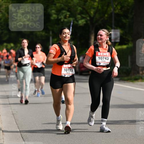 15.06.2025 - REWE Women's Run Dr. Thomas Lammeyer http://msf.ph/oto/7959331 15.06.2025 09:48:53 Laufen 10133, 10743 meine-sportfotos.de