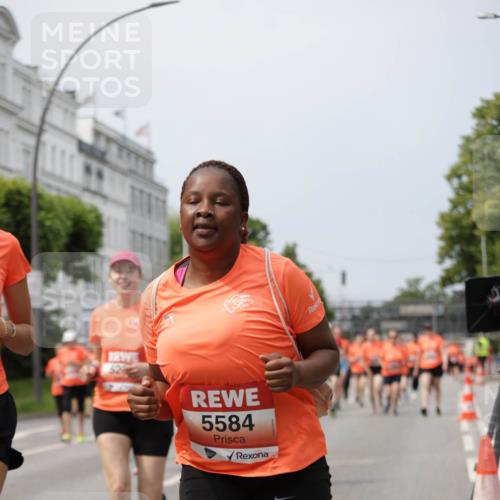 15.06.2025 - REWE Women's Run Jannik Wohlers http://msf.ph/oto/7959341 15.06.2025 09:44:49 Laufen 5584 meine-sportfotos.de