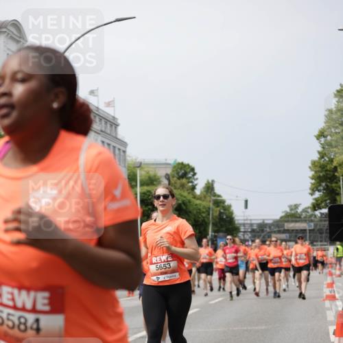 15.06.2025 - REWE Women's Run Jannik Wohlers http://msf.ph/oto/7959351 15.06.2025 09:44:50 Laufen 5584, 5653 meine-sportfotos.de