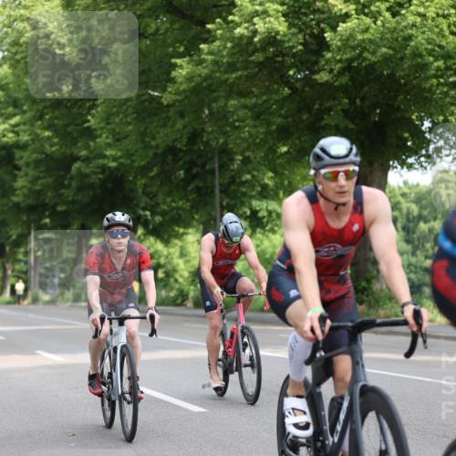 15.06.2025 - 7 Türme Triathlon Yannick Fuchs http://msf.ph/oto/7959372 15.06.2025 09:52:01 Radfahren 6, 8, 10, 41, 90, 91 meine-sportfotos.de