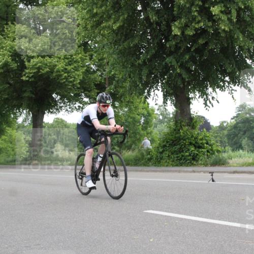15.06.2025 - 7 Türme Triathlon Yannick Fuchs http://msf.ph/oto/7959409 15.06.2025 11:37:56 Radfahren  meine-sportfotos.de