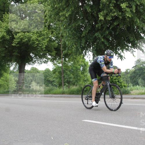 15.06.2025 - 7 Türme Triathlon Yannick Fuchs http://msf.ph/oto/7959438 15.06.2025 11:38:19 Radfahren  meine-sportfotos.de