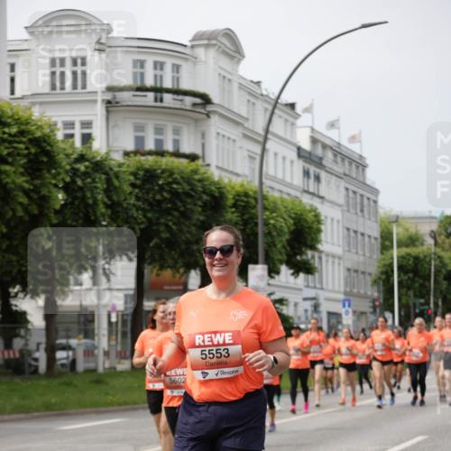 15.06.2025 - REWE Women's Run Jannik Wohlers http://msf.ph/oto/7959442 15.06.2025 09:44:52 Laufen 5602, 5553 meine-sportfotos.de