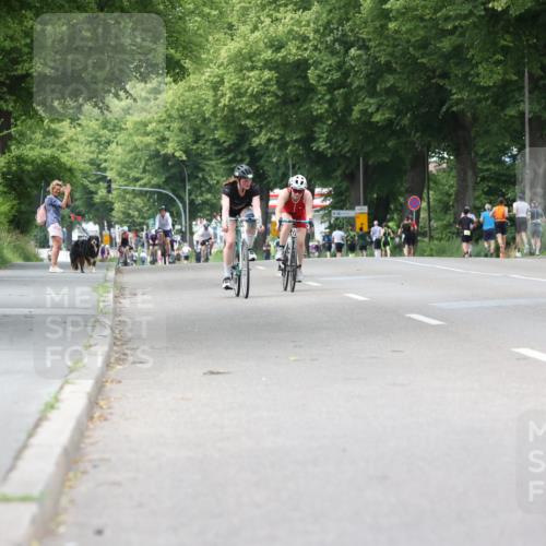 15.06.2025 - 7 Türme Triathlon Yannick Fuchs http://msf.ph/oto/7959443 15.06.2025 13:47:56 Radfahren 737, 825, 897 meine-sportfotos.de