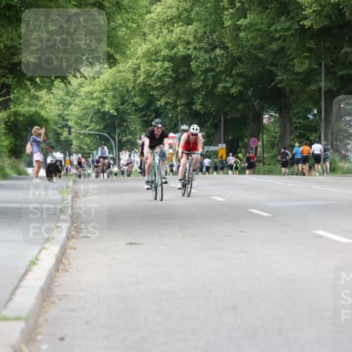 15.06.2025 - 7 Türme Triathlon Yannick Fuchs http://msf.ph/oto/7959447 15.06.2025 13:47:56 Radfahren 737, 825, 897 meine-sportfotos.de