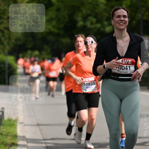 15.06.2025 - REWE Women's Run Dr. Thomas Lammeyer http://msf.ph/oto/7959469 15.06.2025 09:48:58 Laufen 10833, 041 meine-sportfotos.de