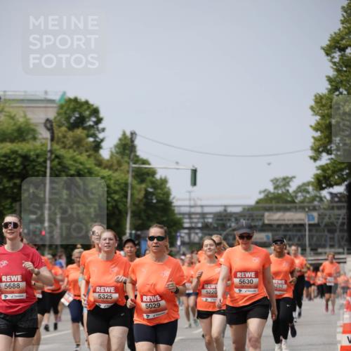 15.06.2025 - REWE Women's Run Jannik Wohlers http://msf.ph/oto/7959476 15.06.2025 09:44:54 Laufen 5688, 5630, 5257, 5220, 5325, 5029 meine-sportfotos.de