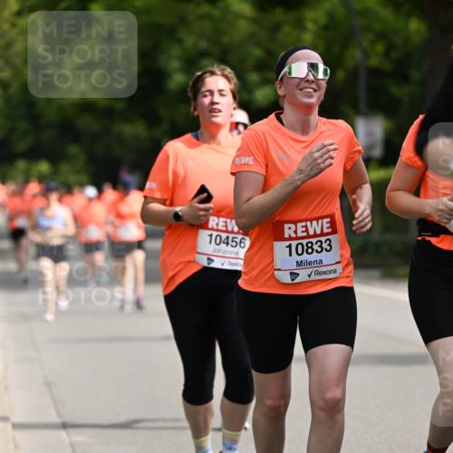 15.06.2025 - REWE Women's Run Dr. Thomas Lammeyer http://msf.ph/oto/7959491 15.06.2025 09:48:59 Laufen 10456, 10833 meine-sportfotos.de