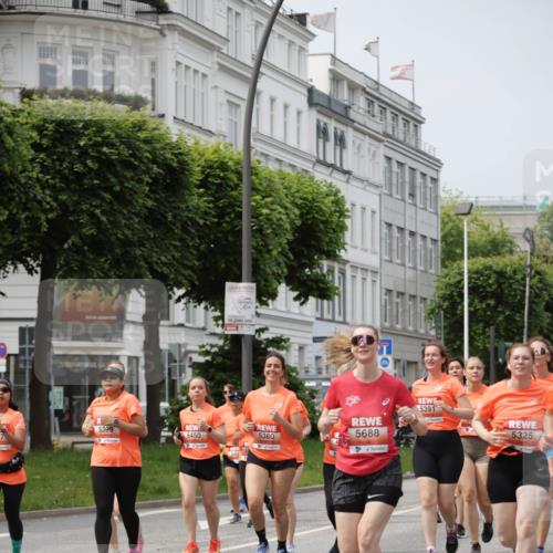15.06.2025 - REWE Women's Run Jannik Wohlers http://msf.ph/oto/7959502 15.06.2025 09:44:55 Laufen 5399, 5450, 5380, 5391, 5688, 5325 meine-sportfotos.de