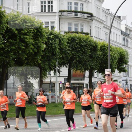 15.06.2025 - REWE Women's Run Jannik Wohlers http://msf.ph/oto/7959527 15.06.2025 09:44:56 Laufen 5380, 5688, 5683, 52, 79, 5399, 5450, 5292, 5564 meine-sportfotos.de