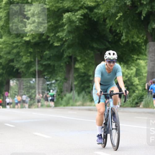 15.06.2025 - 7 Türme Triathlon Yannick Fuchs http://msf.ph/oto/7959548 15.06.2025 13:48:00 Radfahren 482, 737, 825, 876, 1178 meine-sportfotos.de