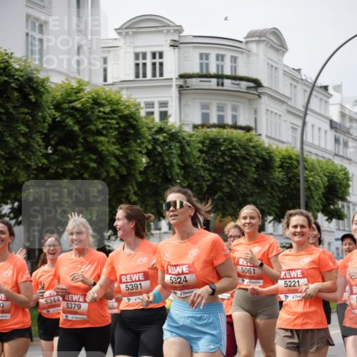 15.06.2025 - REWE Women's Run Jannik Wohlers http://msf.ph/oto/7959575 15.06.2025 09:45:00 Laufen 5391, 0, 5344, 5324, 5379, 5061, 5221, 5 meine-sportfotos.de