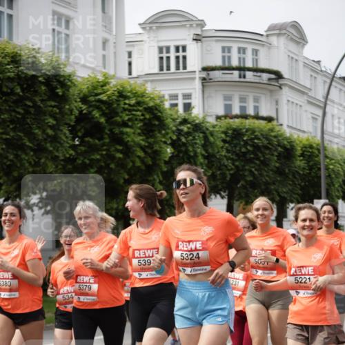 15.06.2025 - REWE Women's Run Jannik Wohlers http://msf.ph/oto/7959579 15.06.2025 09:45:00 Laufen 5380, 539, 5324, 5379, 534, 500, 5231, 5221 meine-sportfotos.de