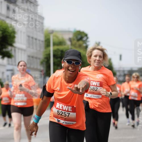 15.06.2025 - REWE Women's Run Jannik Wohlers http://msf.ph/oto/7959640 15.06.2025 09:45:02 Laufen 5257, 582 meine-sportfotos.de