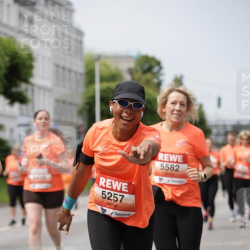 15.06.2025 - REWE Women's Run Jannik Wohlers http://msf.ph/oto/7959644 15.06.2025 09:45:02 Laufen 5257, 5582 meine-sportfotos.de