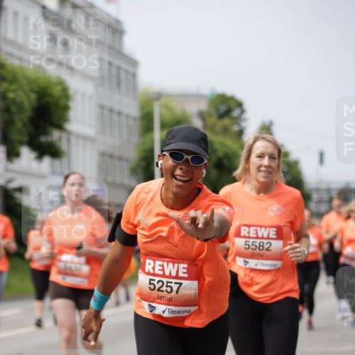 15.06.2025 - REWE Women's Run Jannik Wohlers http://msf.ph/oto/7959645 15.06.2025 09:45:02 Laufen 5257, 5582 meine-sportfotos.de