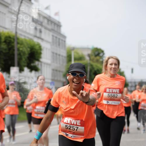 15.06.2025 - REWE Women's Run Jannik Wohlers http://msf.ph/oto/7959649 15.06.2025 09:45:02 Laufen 5257, 5582 meine-sportfotos.de