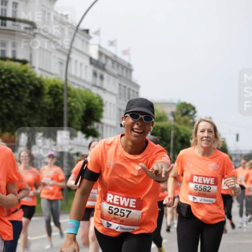 15.06.2025 - REWE Women's Run Jannik Wohlers http://msf.ph/oto/7959658 15.06.2025 09:45:03 Laufen 5257, 5582 meine-sportfotos.de