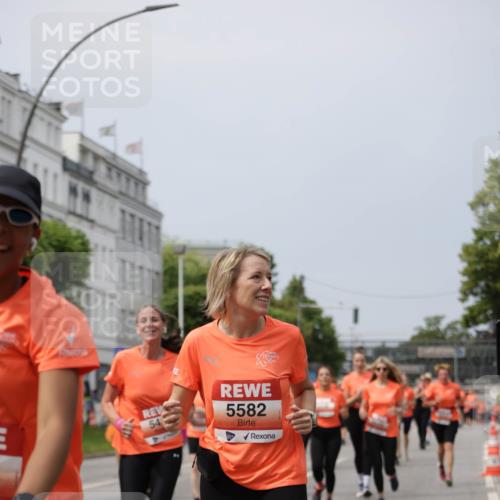 15.06.2025 - REWE Women's Run Jannik Wohlers http://msf.ph/oto/7959664 15.06.2025 09:45:03 Laufen 54, 5582 meine-sportfotos.de
