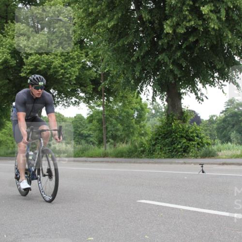 15.06.2025 - 7 Türme Triathlon Yannick Fuchs http://msf.ph/oto/7959665 15.06.2025 11:39:54 Radfahren  meine-sportfotos.de