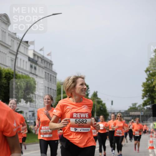 15.06.2025 - REWE Women's Run Jannik Wohlers http://msf.ph/oto/7959679 15.06.2025 09:45:03 Laufen 5429, 5582 meine-sportfotos.de