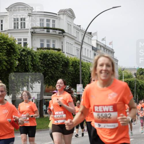 15.06.2025 - REWE Women's Run Jannik Wohlers http://msf.ph/oto/7959692 15.06.2025 09:45:04 Laufen 383, 5430, 5582, 541 meine-sportfotos.de