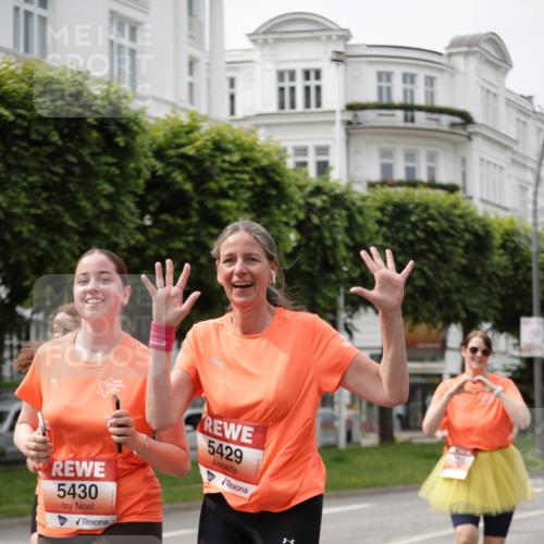 15.06.2025 - REWE Women's Run Jannik Wohlers http://msf.ph/oto/7959714 15.06.2025 09:45:05 Laufen 5429, 5430 meine-sportfotos.de