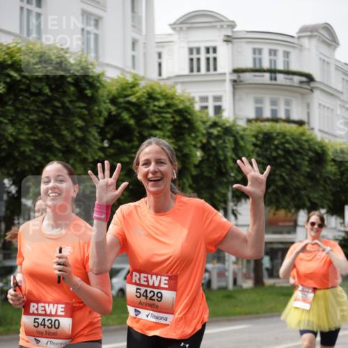15.06.2025 - REWE Women's Run Jannik Wohlers http://msf.ph/oto/7959720 15.06.2025 09:45:05 Laufen 5430, 5429 meine-sportfotos.de