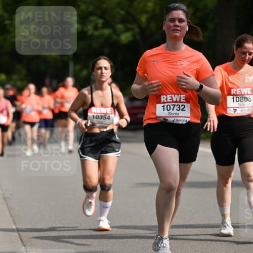 15.06.2025 - REWE Women's Run Dr. Thomas Lammeyer http://msf.ph/oto/7959769 15.06.2025 09:49:12 Laufen 10354, 10732, 10805 meine-sportfotos.de