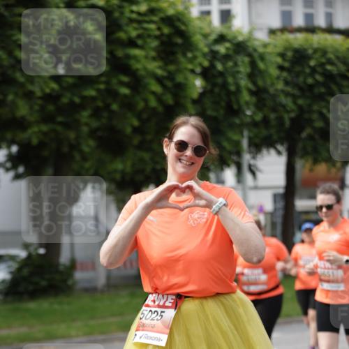 15.06.2025 - REWE Women's Run Jannik Wohlers http://msf.ph/oto/7959787 15.06.2025 09:45:06 Laufen 5025 meine-sportfotos.de