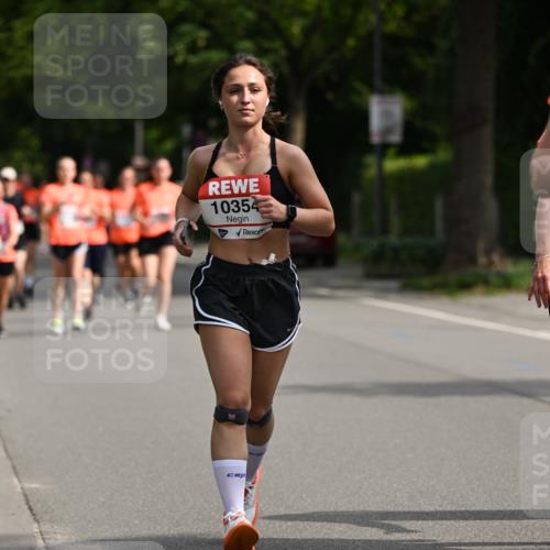 15.06.2025 - REWE Women's Run Dr. Thomas Lammeyer http://msf.ph/oto/7959788 15.06.2025 09:49:13 Laufen 10354 meine-sportfotos.de