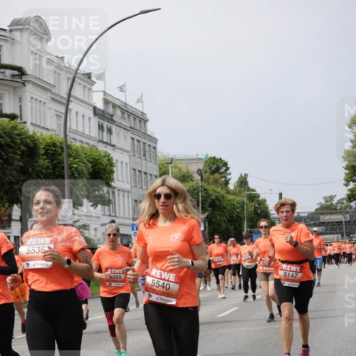 15.06.2025 - REWE Women's Run Jannik Wohlers http://msf.ph/oto/7959802 15.06.2025 09:45:08 Laufen 5536, 265, 5540, 5147 meine-sportfotos.de